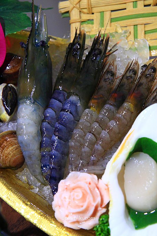 台中北屯美食【燒瓶子大肆鍋物台中北屯店】台中自助吧吃到飽個人鴛鴦鍋,台中宵夜美食 台中北屯美食【燒瓶子大肆鍋物台中北屯店】台中自助吧吃到飽個人鴛鴦鍋,台中宵夜美食