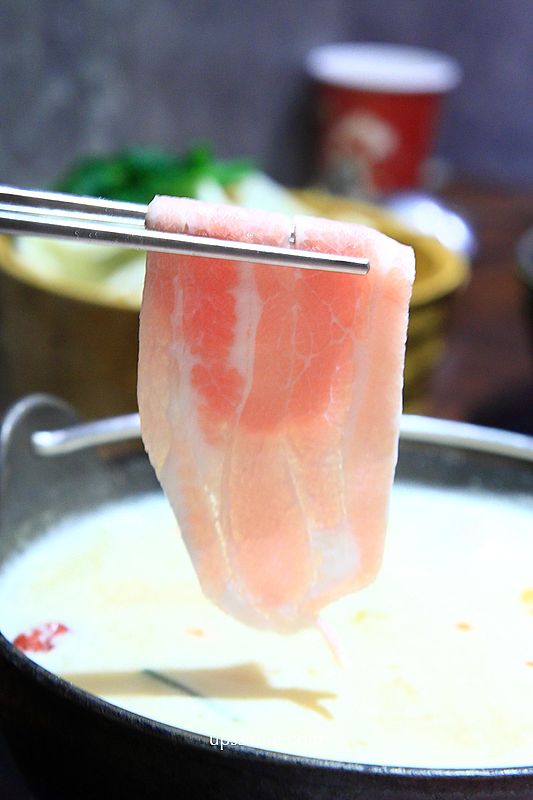 台中北屯美食【燒瓶子大肆鍋物台中北屯店】台中自助吧吃到飽個人鴛鴦鍋,台中宵夜美食 台中北屯美食【燒瓶子大肆鍋物台中北屯店】台中自助吧吃到飽個人鴛鴦鍋,台中宵夜美食