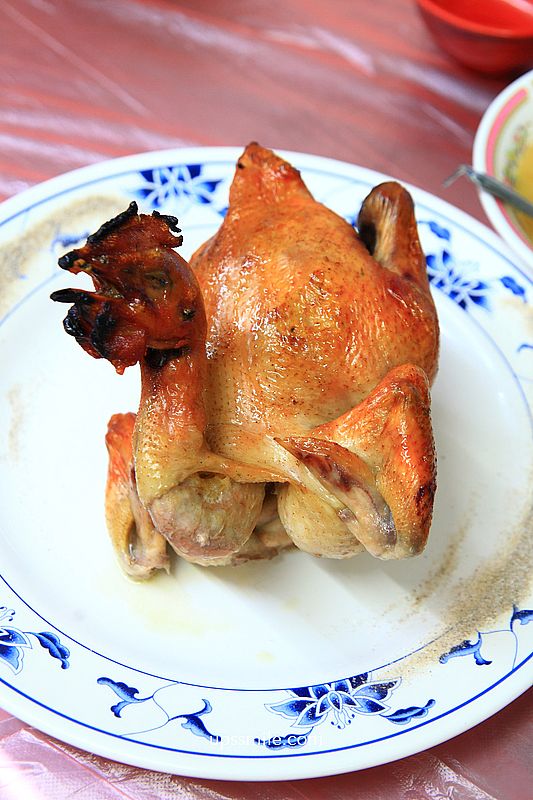 南投埔里美食【香記桶仔雞】愛蘭交流道超人氣埔里在地30年桶仔雞飄香