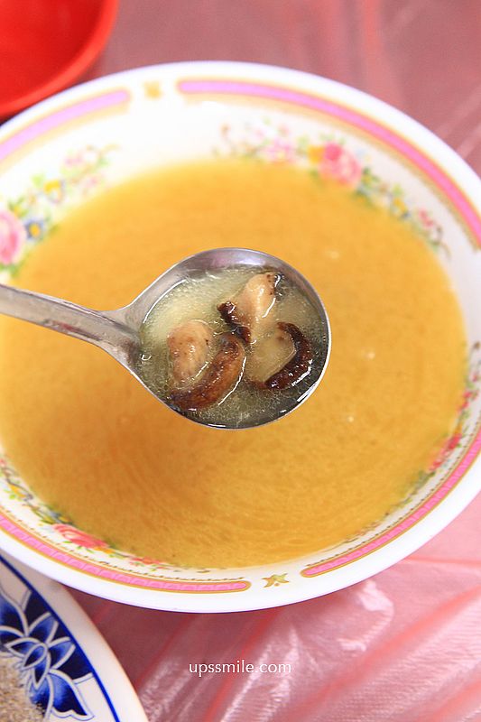 南投埔里美食【香記桶仔雞】愛蘭交流道超人氣埔里在地30年桶仔雞飄香