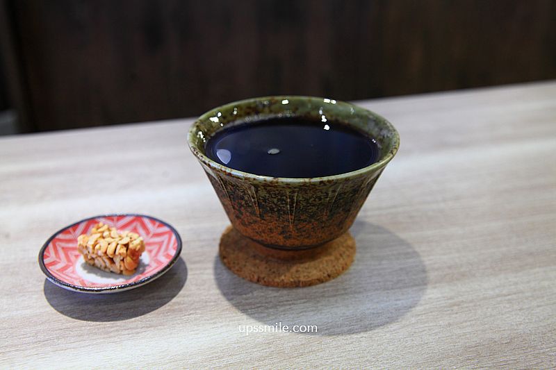 萬華青草茶【老濟安Healing Herbar】傳承三代草藥文化飲料吧天然草本茶店