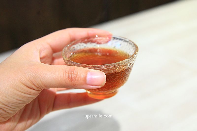 萬華青草茶【老濟安Healing Herbar】傳承三代草藥文化飲料吧天然草本茶店