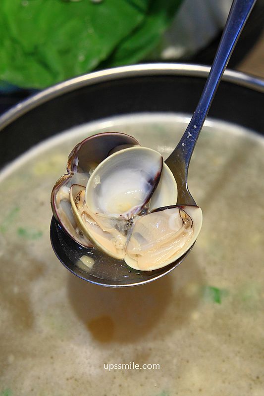 土城火鍋【熟度精緻鍋物土城學士店】必吃北海道札幌辛味噌湯造型熊熊湯底、蒜香鮮蛤蠣湯爆炒