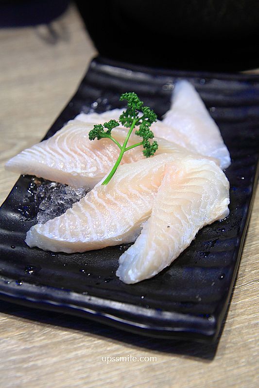 土城火鍋【熟度精緻鍋物土城學士店】必吃北海道札幌辛味噌湯造型熊熊湯底、蒜香鮮蛤蠣湯爆炒