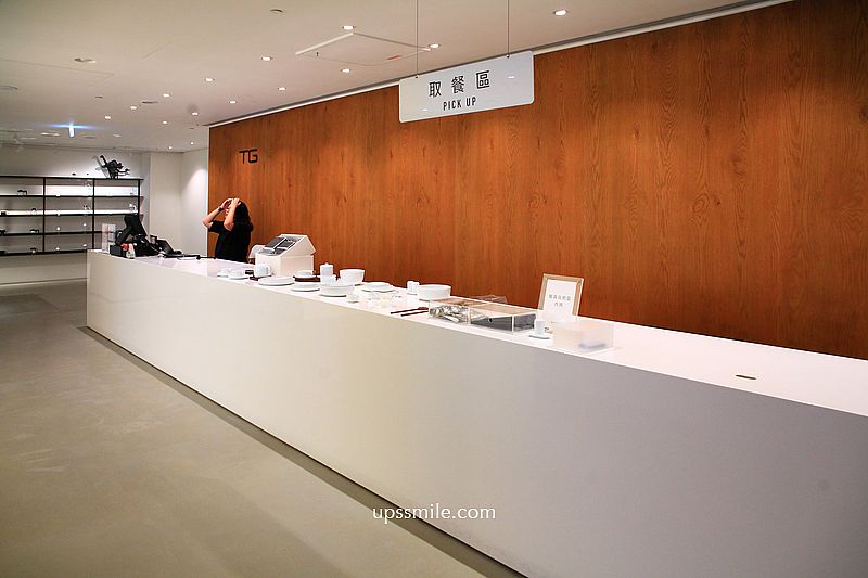 南京復興站美食【滷肉飯店】深澤直人設計台玻TG旗艦店藝廊空間吃滷肉飯