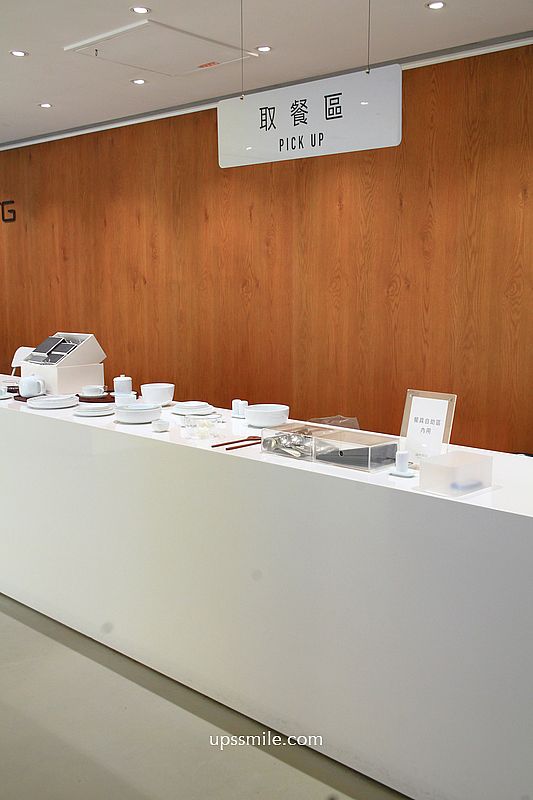 南京復興站美食【滷肉飯店】深澤直人設計台玻TG旗艦店藝廊空間吃滷肉飯