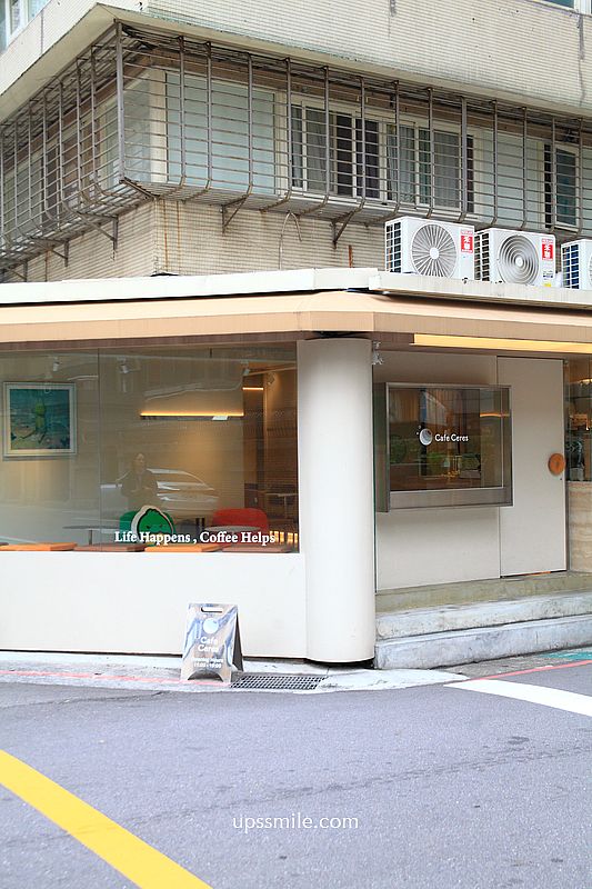台北東區咖啡廳【Cafe Ceres】奶油色韓系咖啡廳氛圍,必吃草莓戚風蛋糕 台北東區咖啡廳【Cafe Ceres】奶油色韓系咖啡廳氛圍,必吃草莓戚風蛋糕