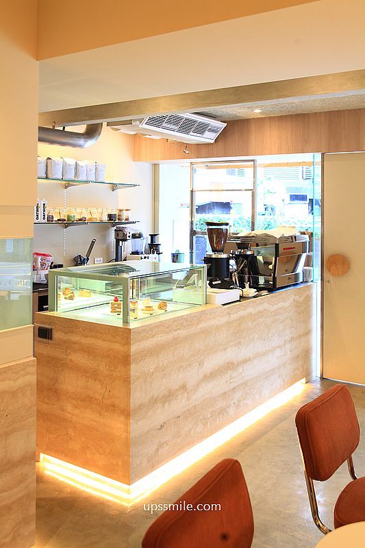 台北東區咖啡廳【Cafe Ceres】奶油色韓系咖啡廳氛圍,必吃草莓戚風蛋糕 台北東區咖啡廳【Cafe Ceres】奶油色韓系咖啡廳氛圍,必吃草莓戚風蛋糕