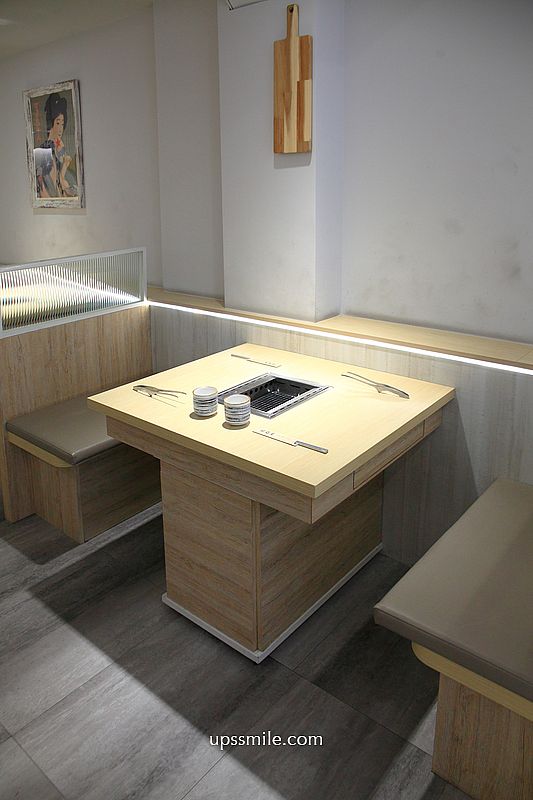 桃園美食【燒島屋燒肉】桃園一人燒肉料理餐廳，有雞湯與飲料喝到飽