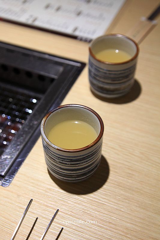 桃園美食【燒島屋燒肉】桃園一人燒肉料理餐廳，有雞湯與飲料喝到飽