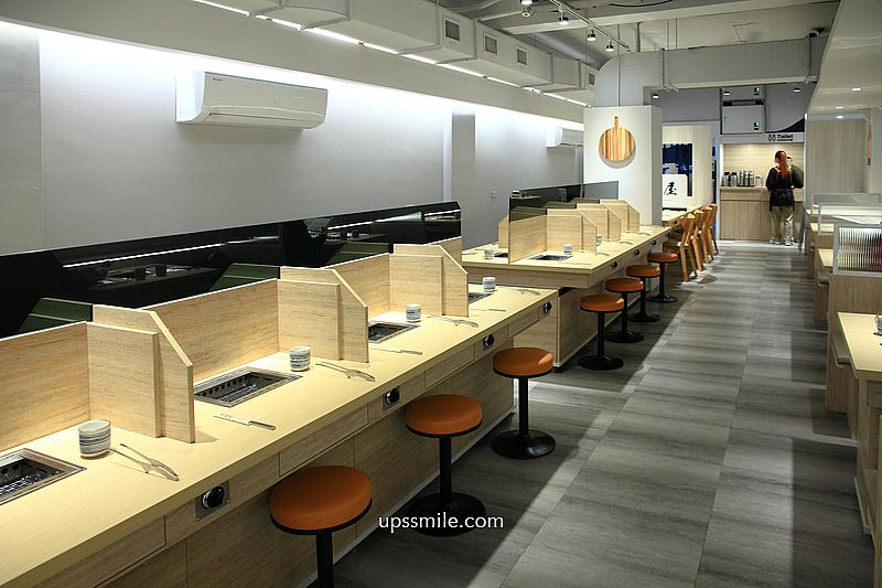 桃園美食【燒島屋燒肉】桃園一人燒肉料理餐廳，有雞湯與飲料喝到飽