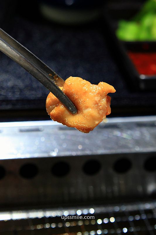 桃園美食【燒島屋燒肉】桃園一人燒肉料理餐廳，有雞湯與飲料喝到飽