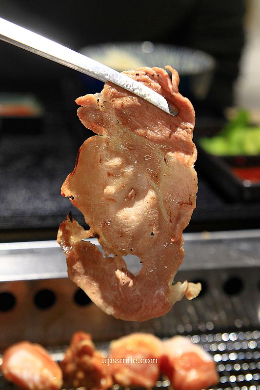 桃園美食【燒島屋燒肉】桃園一人燒肉料理餐廳，有雞湯與飲料喝到飽