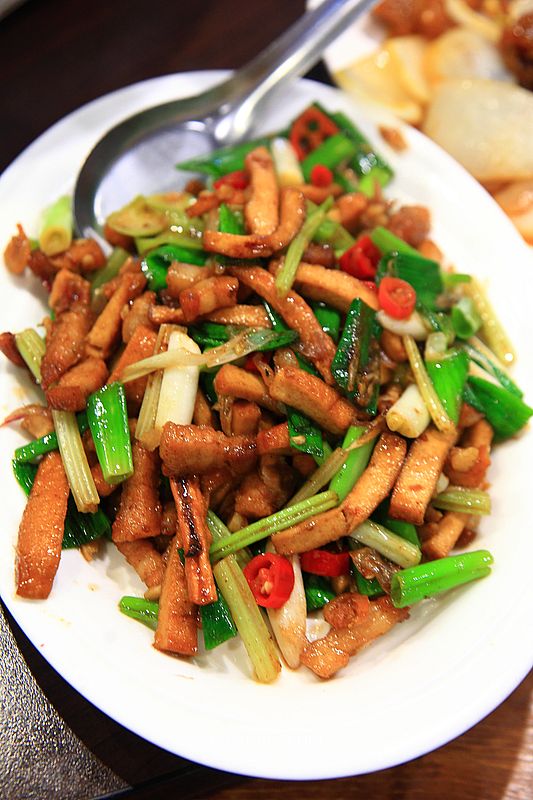 桃園美食【爹來做海鮮文中店】桃園交流道平價熱炒，桃園台菜現撈海產推薦