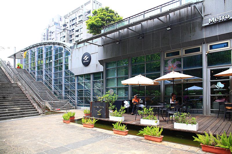 路易莎大安森林公園店【北捷咖啡大安森林店】路易莎森林系玻璃屋不限時咖啡廳