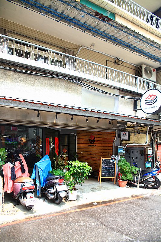 板橋早午餐【肉sandwich板橋新埔店】必吃銷魂起司德腸堡與芋泥肉鬆三明治 板橋早午餐【肉sandwich板橋新埔店】必吃銷魂起司德腸堡與芋泥肉鬆三明治