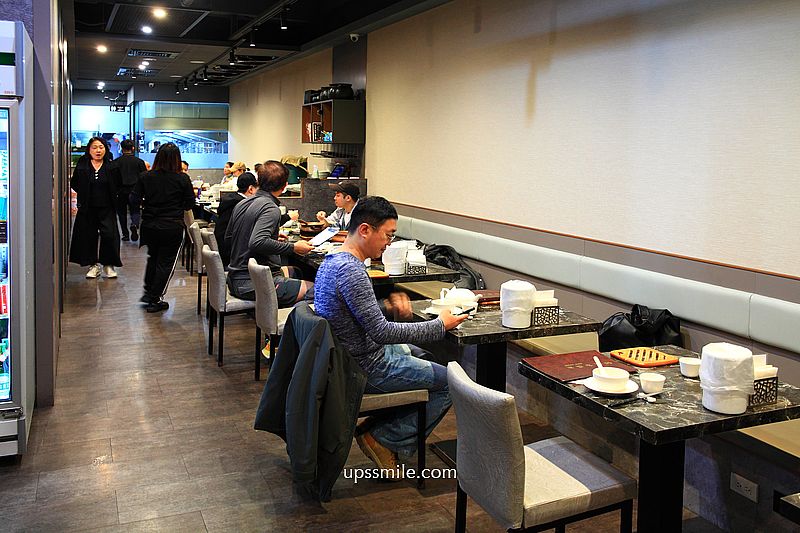 台北中山站美食【富鼎砂鍋粥中山南京店】現點現煮活海鮮與熱炒推薦