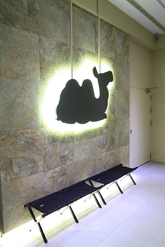 西門町戲院頂樓咖啡廳【漠杉咖啡西門店MUSAND COFFEE XIMEN】工業風混露營風不限時咖啡