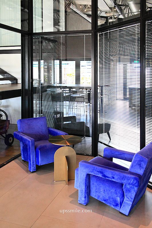 西門町戲院頂樓咖啡廳【漠杉咖啡西門店MUSAND COFFEE XIMEN】工業風混露營風不限時咖啡