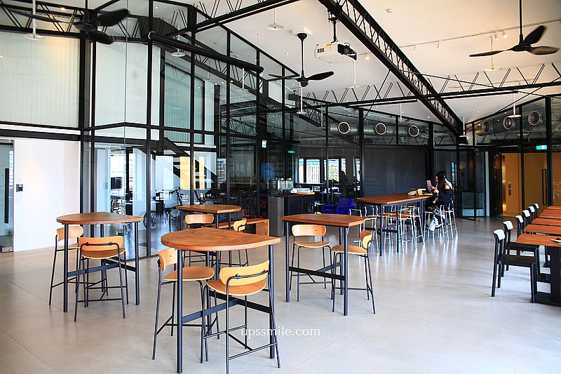 西門町戲院頂樓咖啡廳【漠杉咖啡西門店MUSAND COFFEE XIMEN】工業風混露營風不限時咖啡