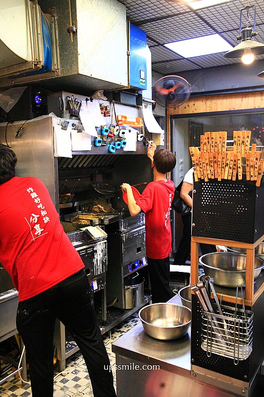 北投石牌美食【陳季炸雞石牌店】台北好吃人氣炸雞炸雞翅推薦