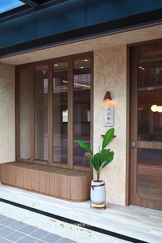 桃園咖啡廳【ふふや FuFuya】桃園八德寵物友善韓系咖啡廳，必吃桃園甜點戚風蛋糕