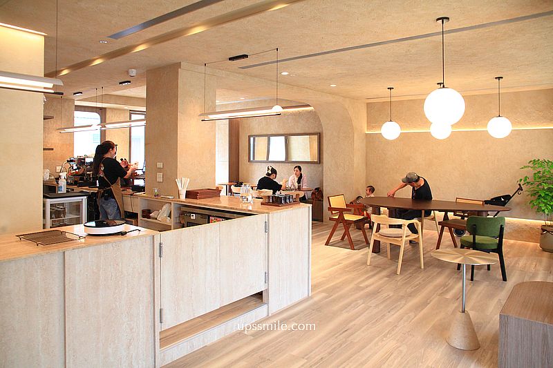 桃園咖啡廳【ふふや FuFuya】桃園八德寵物友善韓系咖啡廳，必吃桃園甜點戚風蛋糕