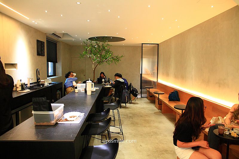 中山站咖啡廳【Instil Coffee Zhongshan中山店】主打淺焙SOE咖啡豆，黑白現代工業風不限時咖啡廳