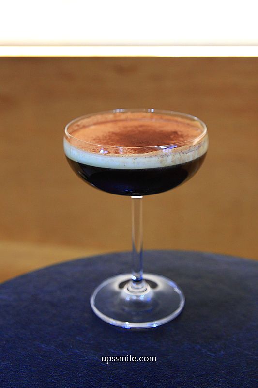 中山站咖啡廳【Instil Coffee Zhongshan中山店】主打淺焙SOE咖啡豆，黑白現代工業風不限時咖啡廳