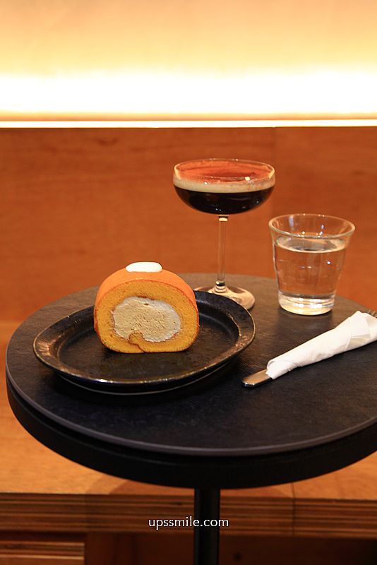 中山站咖啡廳【Instil Coffee Zhongshan中山店】主打淺焙SOE咖啡豆，黑白現代工業風不限時咖啡廳