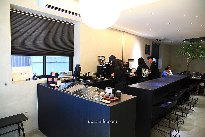 中山站咖啡廳【Instil Coffee Zhongshan中山店】主打淺焙SOE咖啡豆，黑白現代工業風不限時咖啡廳