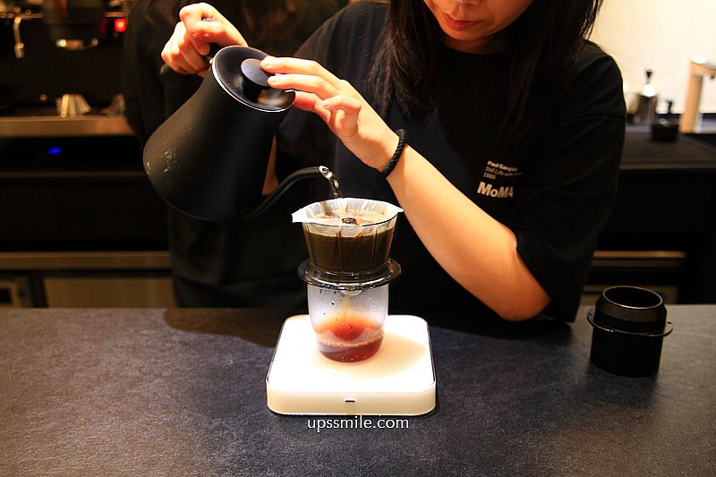 中山站咖啡廳【Instil Coffee Zhongshan中山店】主打淺焙SOE咖啡豆，黑白現代工業風不限時咖啡廳