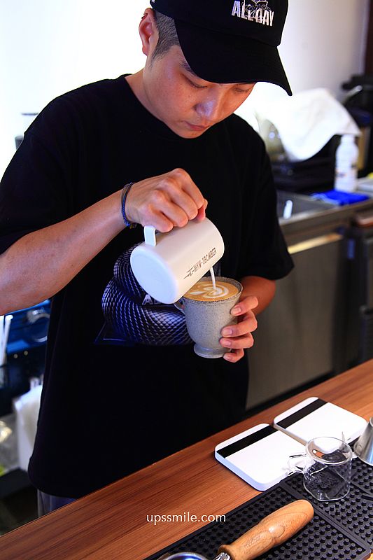 大稻埕老宅咖啡廳【ALL DAY ROASTING COMPANY大稻埕店】迪化街百年街屋古宅巴洛克建築