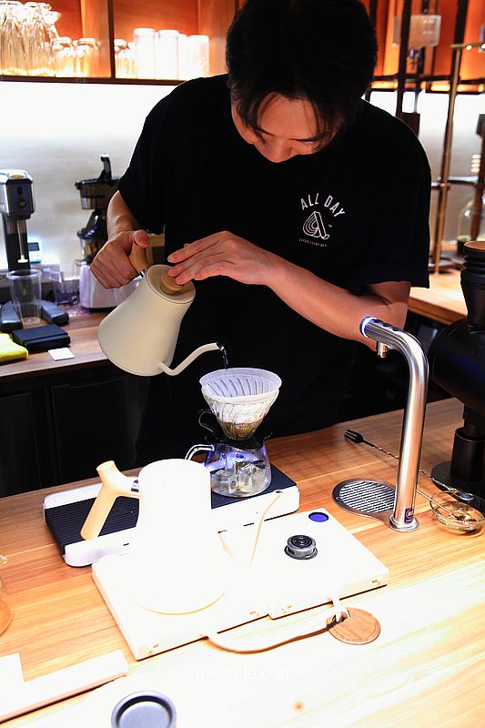 大稻埕老宅咖啡廳【ALL DAY ROASTING COMPANY大稻埕店】迪化街百年街屋古宅巴洛克建築