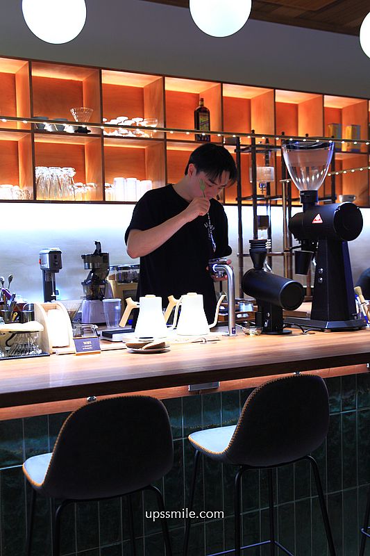 大稻埕老宅咖啡廳【ALL DAY ROASTING COMPANY大稻埕店】迪化街百年街屋古宅巴洛克建築