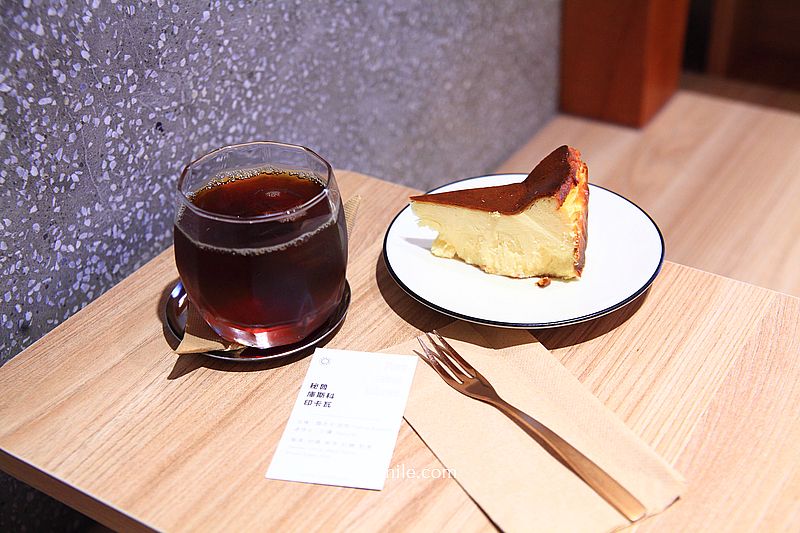 大稻埕老宅咖啡廳【ALL DAY ROASTING COMPANY大稻埕店】迪化街百年街屋古宅巴洛克建築