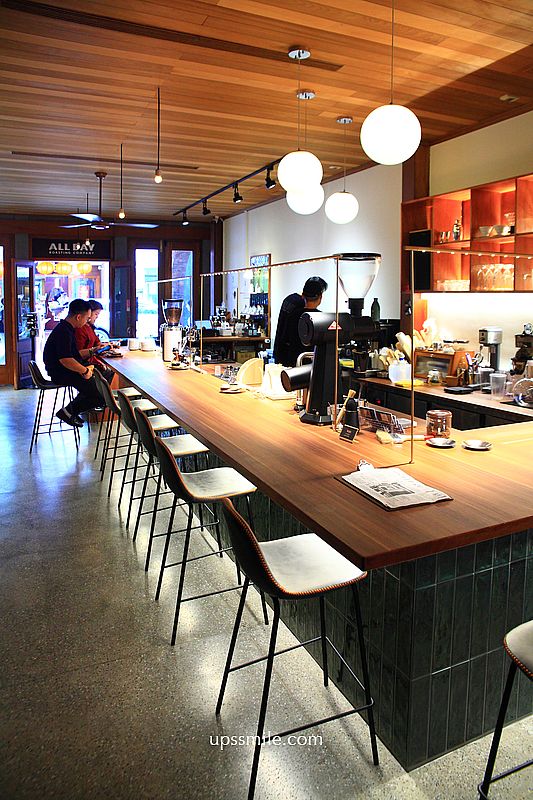 大稻埕老宅咖啡廳【ALL DAY ROASTING COMPANY大稻埕店】迪化街百年街屋古宅巴洛克建築