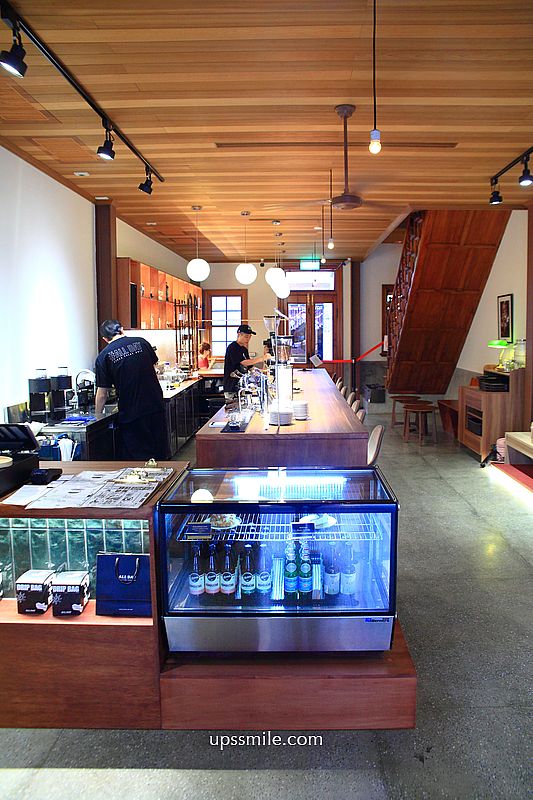 大稻埕老宅咖啡廳【ALL DAY ROASTING COMPANY大稻埕店】迪化街百年街屋古宅巴洛克建築