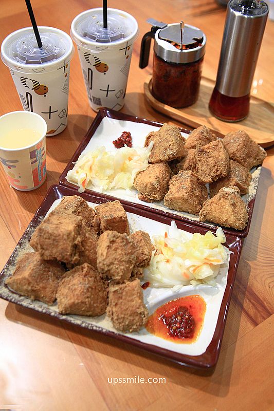 寧夏夜市美食【瑪吉臭豆腐】外國人讚賞的台北臭豆腐