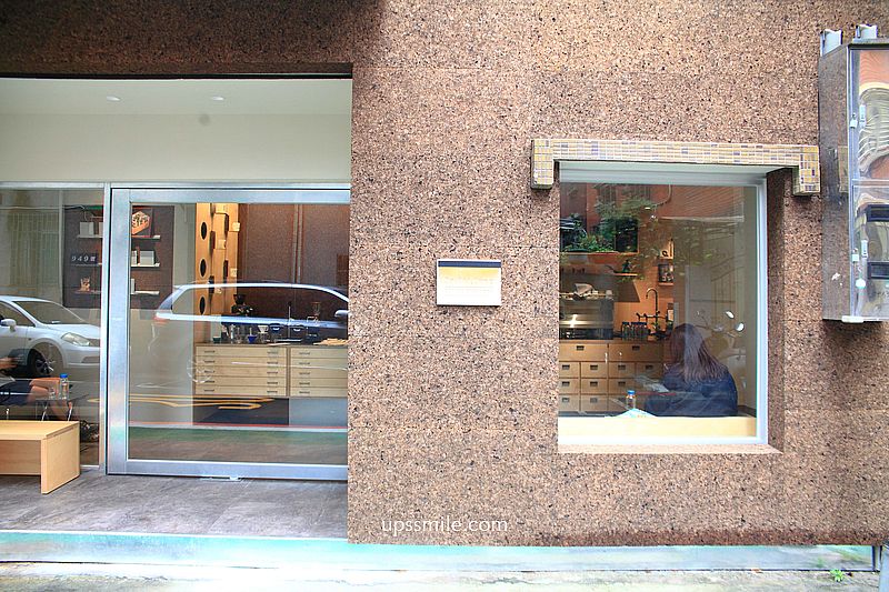 台北自家烘焙咖啡廳【DoDidDone Coffee Research】捷運小巨蛋站不限時咖啡廳