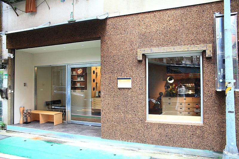 台北自家烘焙咖啡廳【DoDidDone Coffee Research】捷運小巨蛋站不限時咖啡廳