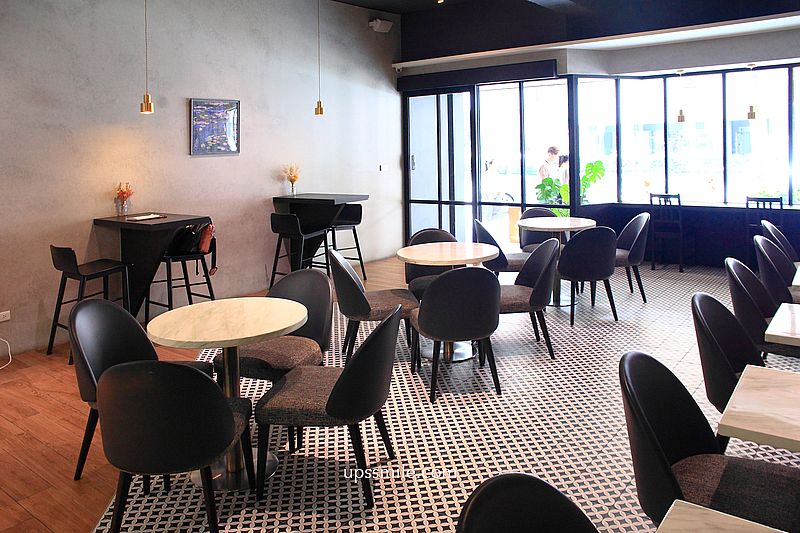 台北咖啡廳【LOTUS CAFFÉ】捷運大安站咖啡廳，必吃招牌甜點伯爵焙茶麻糬鬆餅
