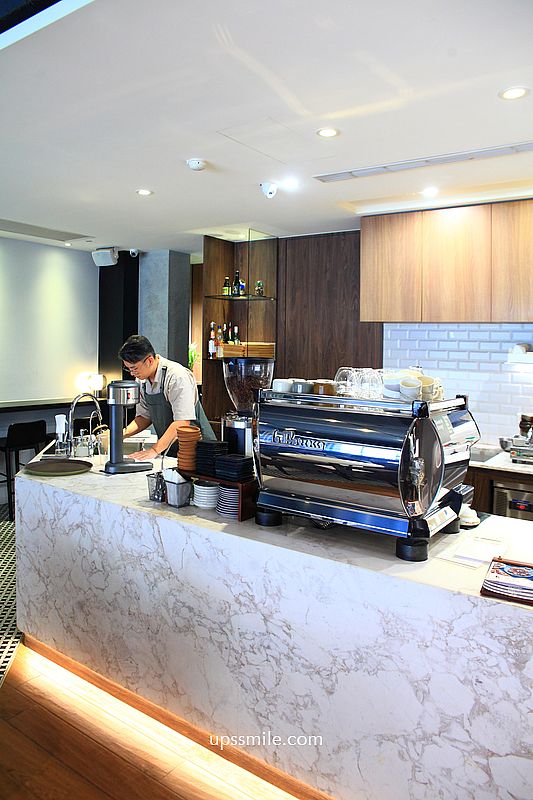 台北咖啡廳【LOTUS CAFFÉ】捷運大安站咖啡廳,必吃招牌甜點伯爵焙茶麻糬鬆餅 台北咖啡廳【LOTUS CAFFÉ】捷運大安站咖啡廳,必吃招牌甜點伯爵焙茶麻糬鬆餅