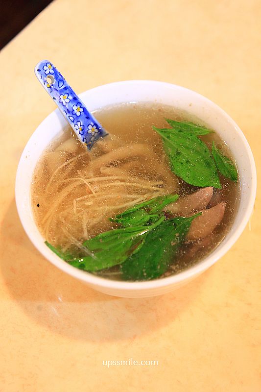 台北美食【長春鵝肉】捷運南京復興站美食，台北鵝肉與滷肉飯推薦