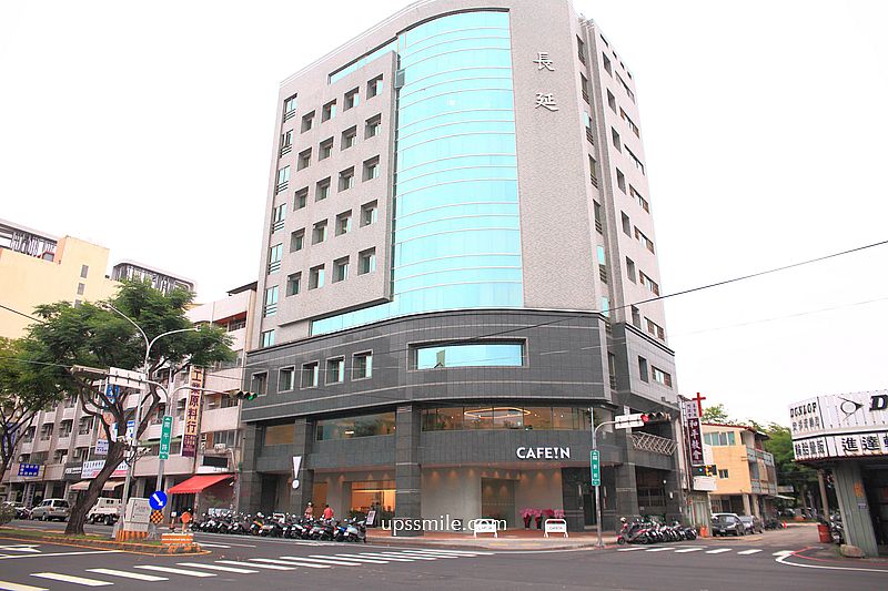 台中早午餐咖啡廳【CAFE!N硬咖啡台中國資圖門市】台中兩層樓絕美不限時咖啡廳