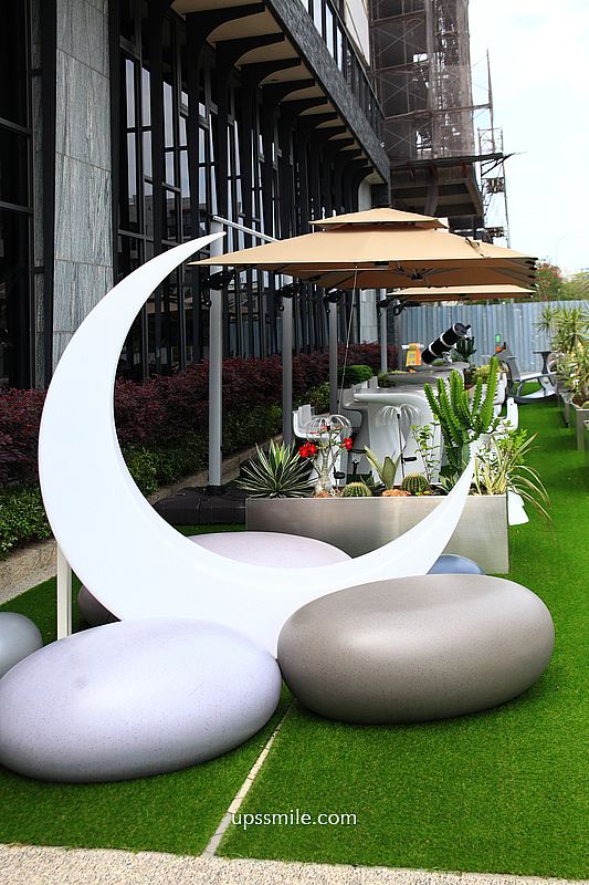 台中美食【茶馬司繁星旗艦店】台中南屯區景點宇宙太空銀河系咖啡廳，台中不限時咖啡廳