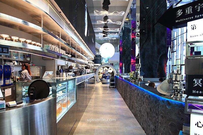 台中美食【茶馬司繁星旗艦店】台中南屯區景點宇宙太空銀河系咖啡廳，台中不限時咖啡廳