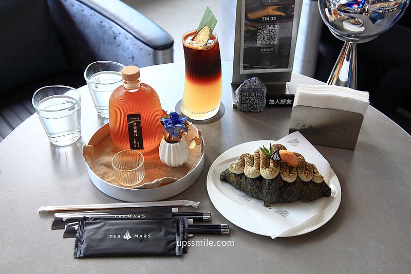 台中美食【茶馬司繁星旗艦店】台中南屯區景點宇宙太空銀河系咖啡廳，台中不限時咖啡廳
