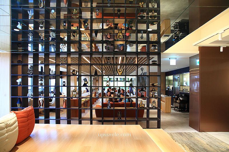 台中美食【茶馬司繁星旗艦店】台中南屯區景點宇宙太空銀河系咖啡廳，台中不限時咖啡廳