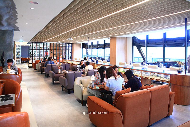台中美食【茶馬司繁星旗艦店】台中南屯區景點宇宙太空銀河系咖啡廳，台中不限時咖啡廳